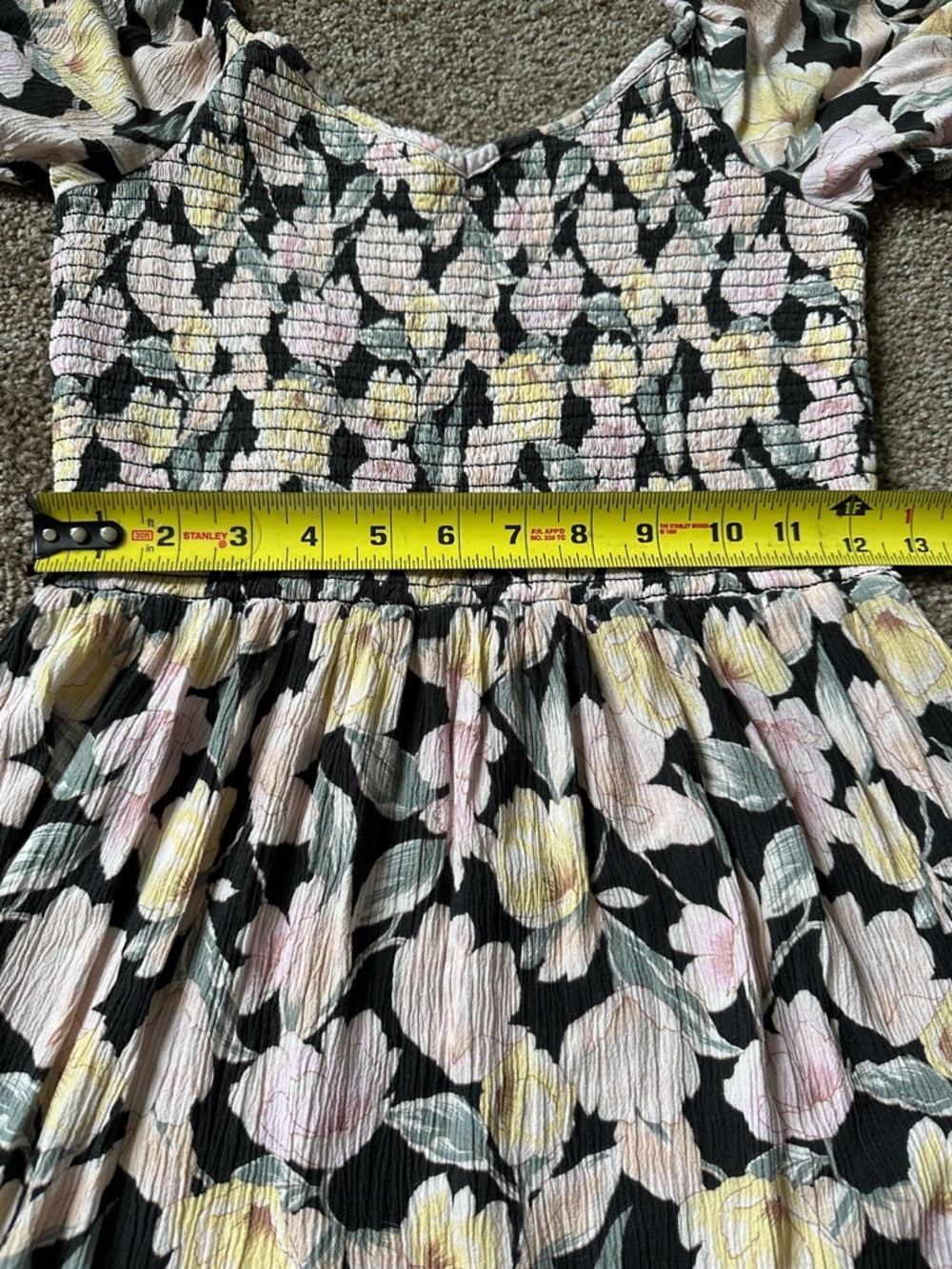 American Eagle Floral Smocked Puff Sleeve Mini Dress Black Size S - Picture 4 of 7
